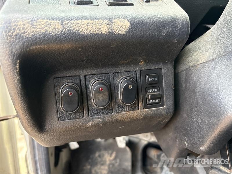 Hino 268 4x2 Roll-Off Truck Скиповые погрузчики