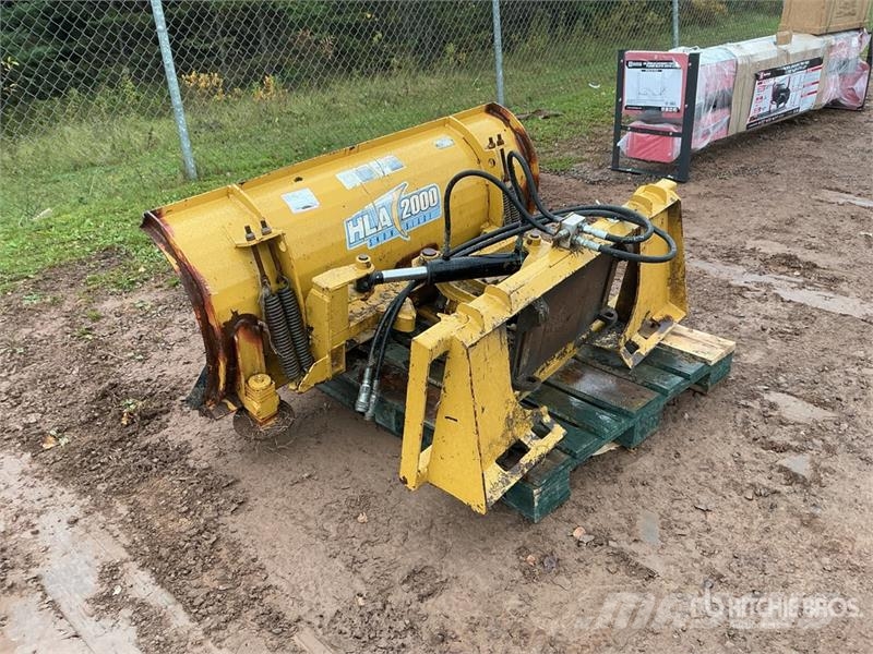 HLA 2000 60 in Skid Steer Snow Blade حراثات ونصول الجليد
