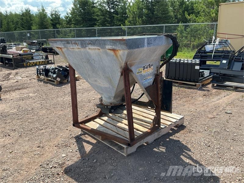HLA ScatterShot HS1000 Hydraulic Salt Spreader - Fits  معدات نشر الرمال والملح