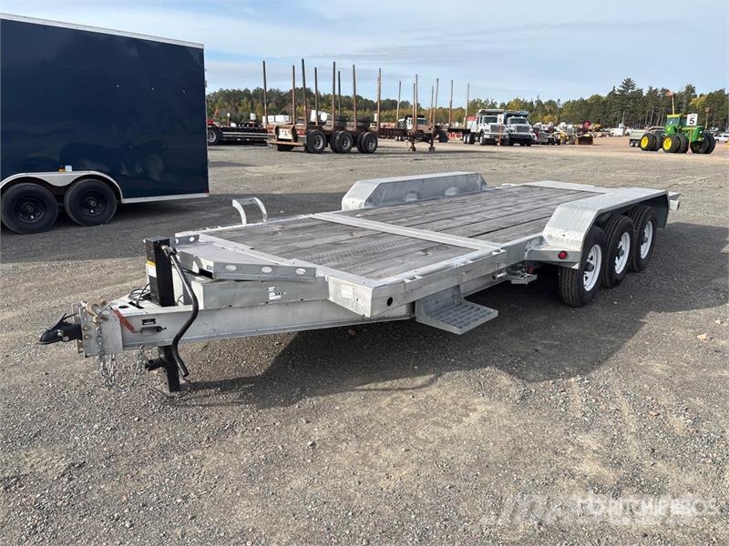 HMD 23 ft Tri/A Tilt Deck Trailer Caricatore basso