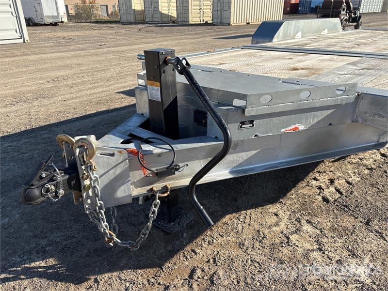 HMD 24 ft Tri/A Tilt Deck Trailer Dieplader