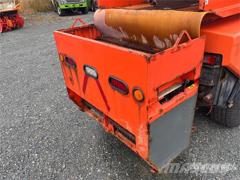 Holder S75 Municipal Tractor Būvniecība- Citi