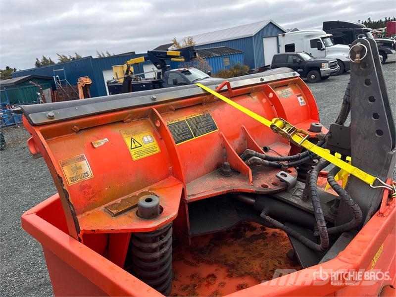 Holder S75 Municipal Tractor معدات البناء - غير ذلك