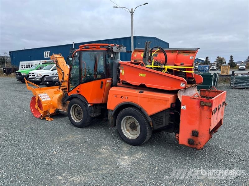 Holder S75 Municipal Tractor معدات البناء - غير ذلك