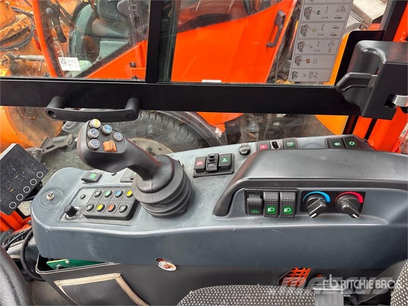 Holder S75 Municipal Tractor معدات البناء - غير ذلك