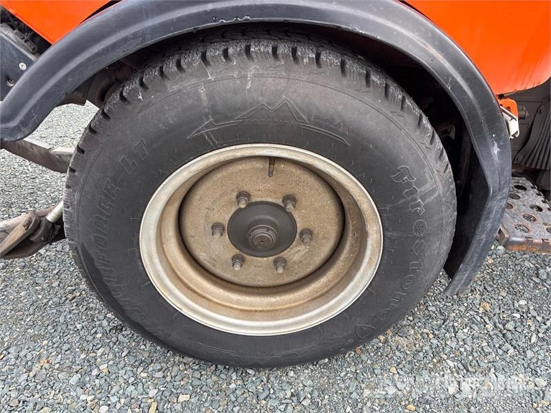 Holder S75 Municipal Tractor معدات البناء - غير ذلك