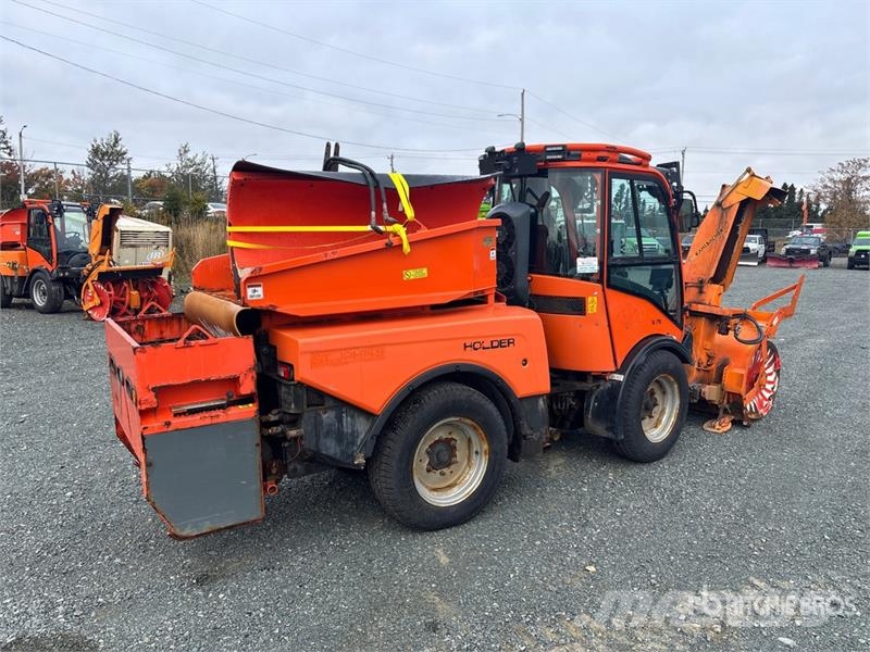 Holder S75 Municipal Tractor معدات البناء - غير ذلك