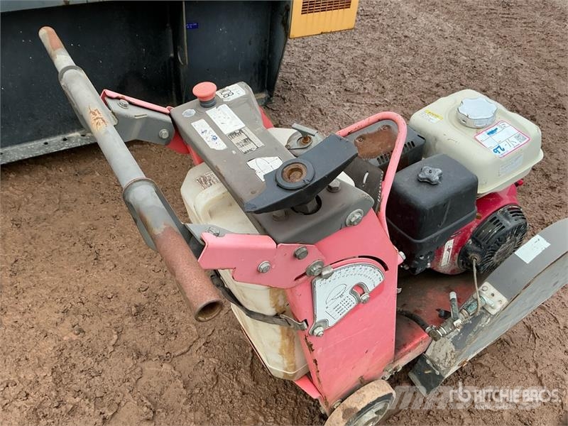 Husqvarna FS400LV Lentpjūvės