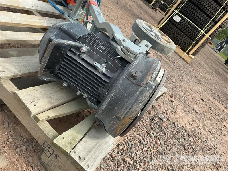 Husqvarna PG280 Mašine za mlevenje/ drobljenje