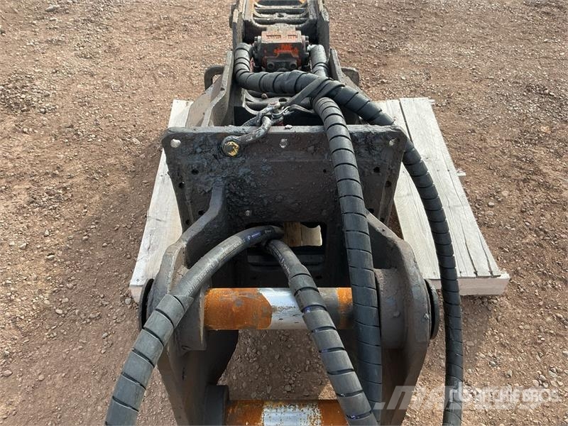  Hydraulic Breaker مطارق / كسارات