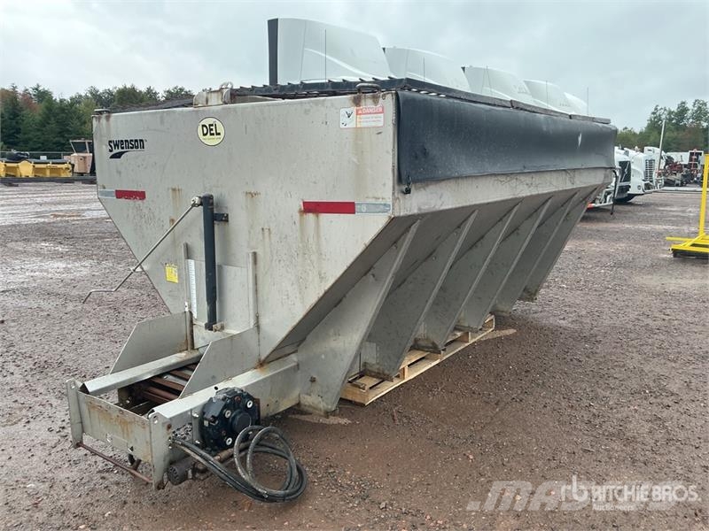 Hydraulic Swenson Salt Spreader معدات نشر الرمال والملح