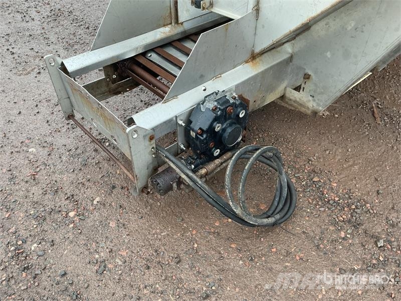 Hydraulic Swenson Salt Spreader معدات نشر الرمال والملح