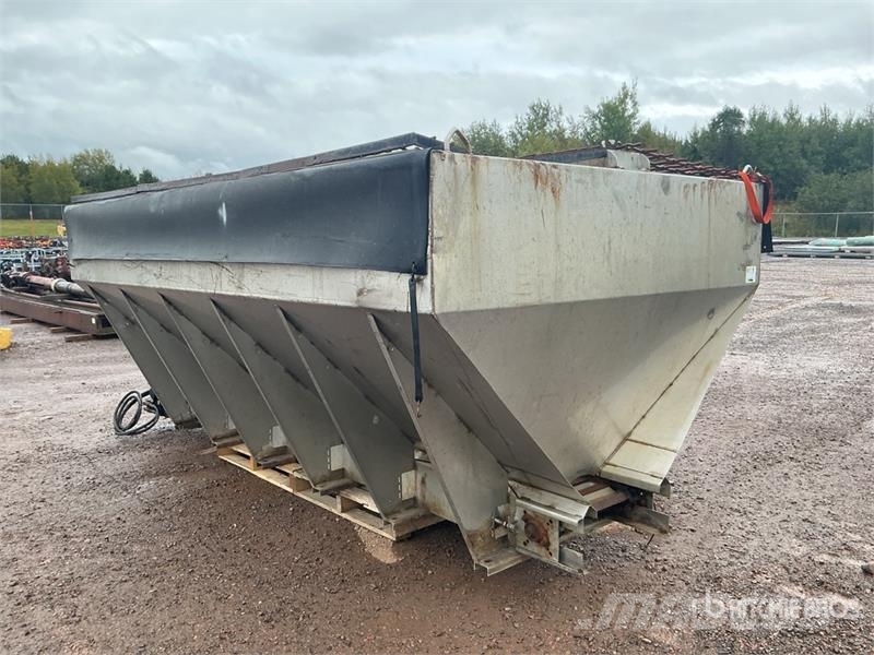 Hydraulic Swenson Salt Spreader معدات نشر الرمال والملح
