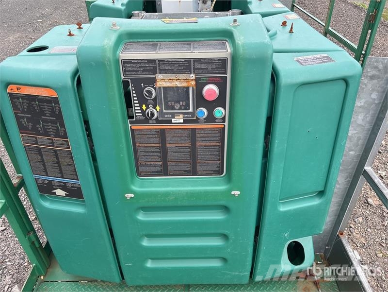  Hydro-Mobile F300-600 T2 Tower Sections and Electr Andamios