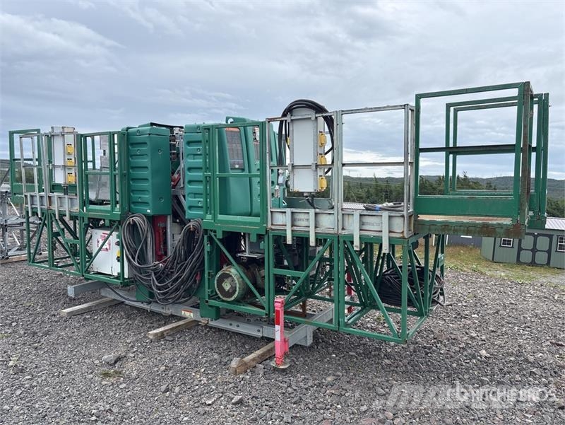  Hydro-Mobile F300-600 T2 Tower Sections and Electr Andamios