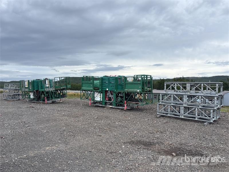  Hydro-Mobile F300-600 T2 Tower Sections and Electr Andamios