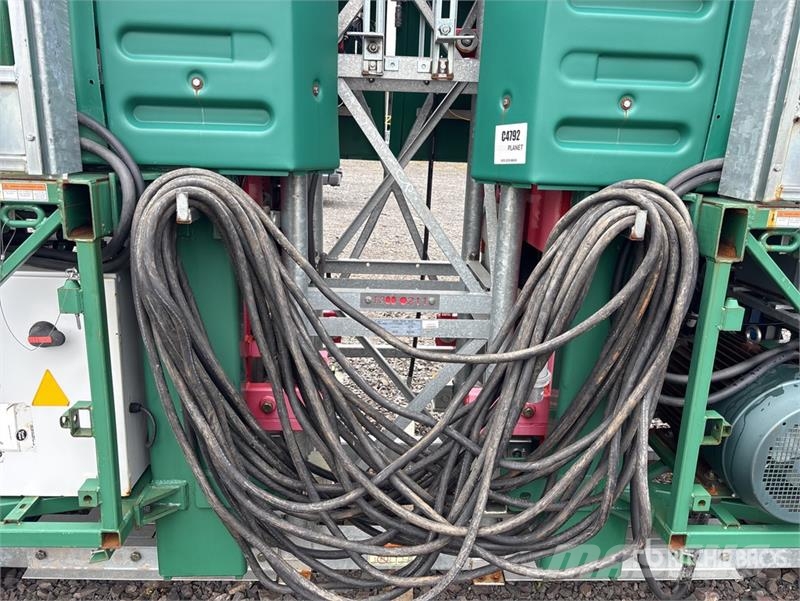  Hydro-Mobile F300-600 T2 Tower Sections and Electr Scaffolding equipment