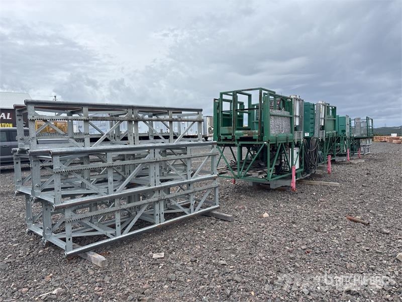  Hydro-Mobile F300-600 T2 Tower Sections and Electr Andamios