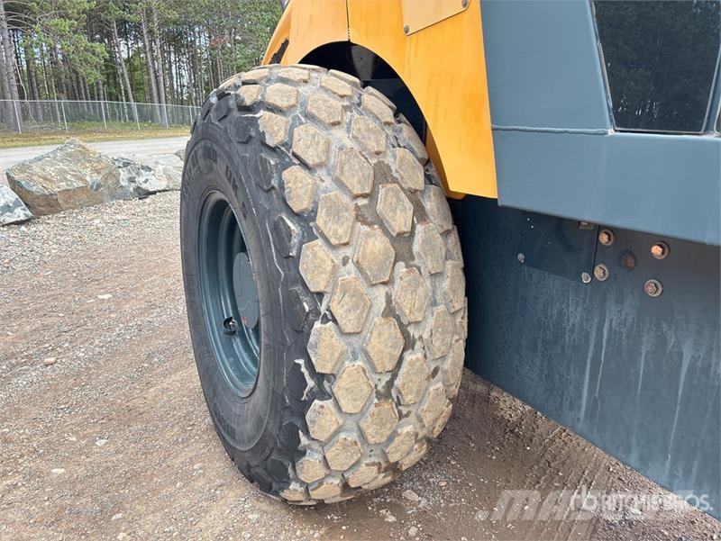 Hyundai HR120C-9 Smooth Drum Compactor Single drum rollers