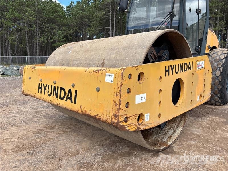 Hyundai HR120C-9 Smooth Drum Compactor Single drum rollers
