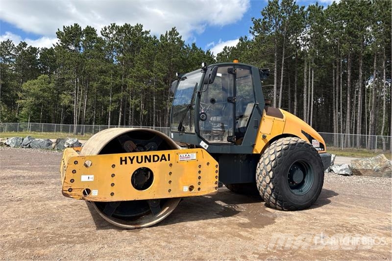 Hyundai HR120C-9 Smooth Drum Compactor Single drum rollers