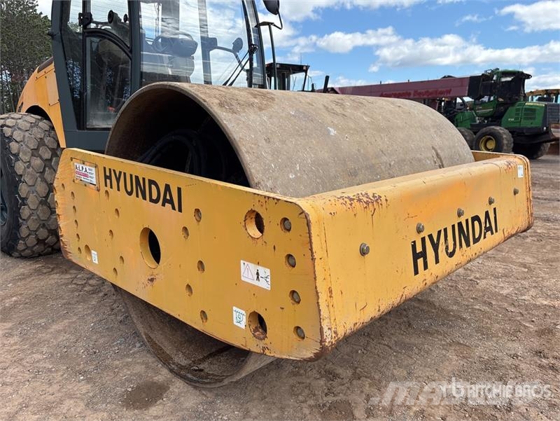 Hyundai HR120C-9 Smooth Drum Compactor Single drum rollers