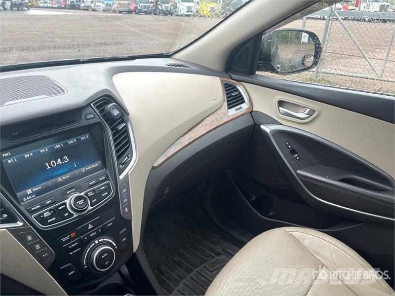Hyundai Santa Fe Xl AWD SUV Cars