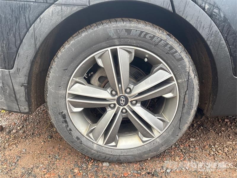 Hyundai Santa Fe Xl AWD SUV Cars