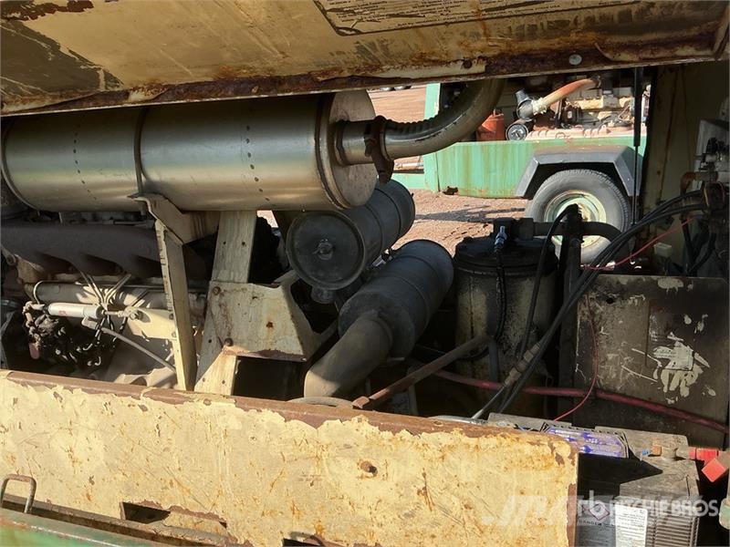 Ingersoll Rand P185 Mobile Air Compressor Kompresory