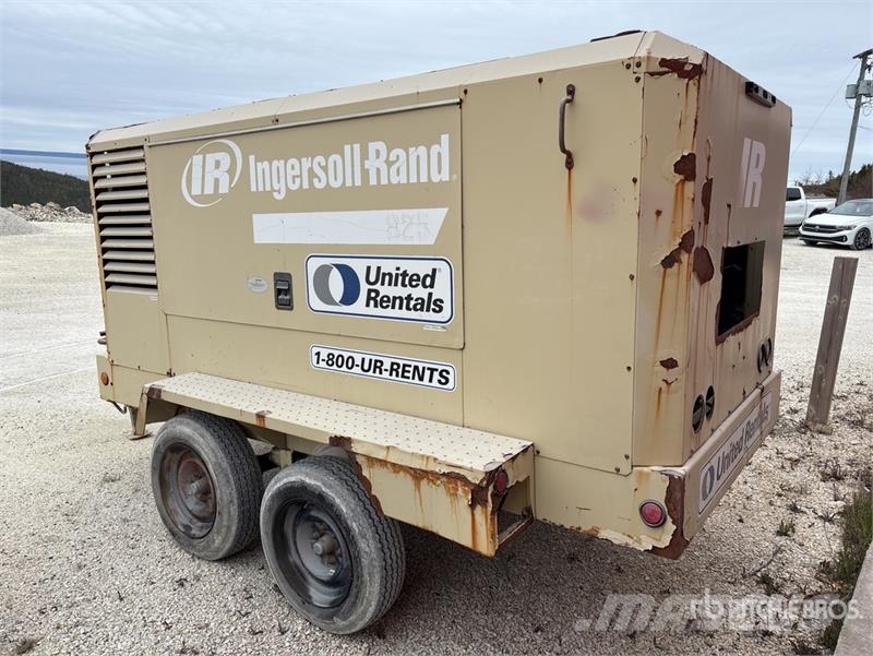 Ingersoll Rand XP-825WCU 825 cfm Mobile Air Compressor Kompresory