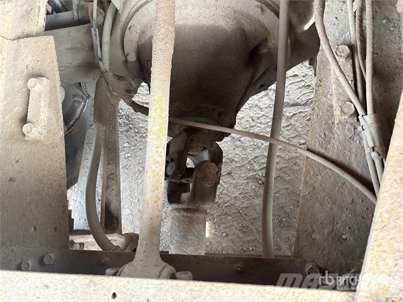 International 4000 6x4 T/A Dump Truck Autobasculanta