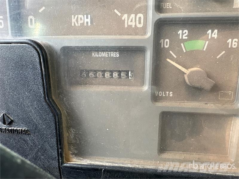 International 4000 6x4 T/A Dump Truck Autobasculanta