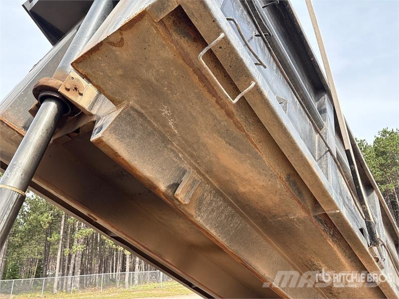 International 4000 6x4 T/A Dump Truck Autobasculanta