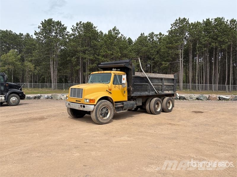 International 4000 6x4 T/A Dump Truck Autobasculanta