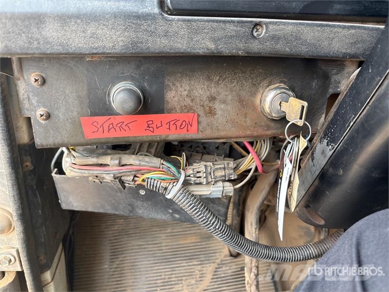 International 4000 6x4 T/A Dump Truck Autobasculanta
