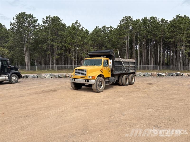 International 4000 6x4 T/A Dump Truck Autobasculanta