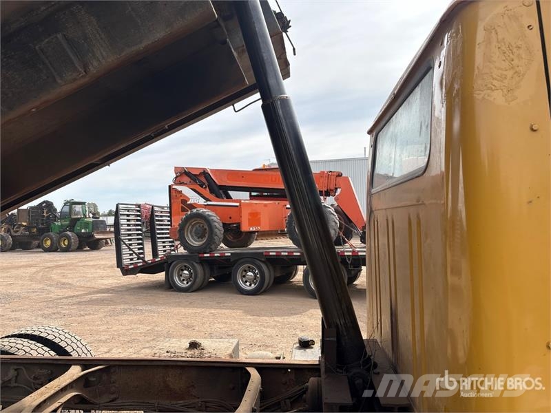 International 4000 6x4 T/A Dump Truck Autobasculanta
