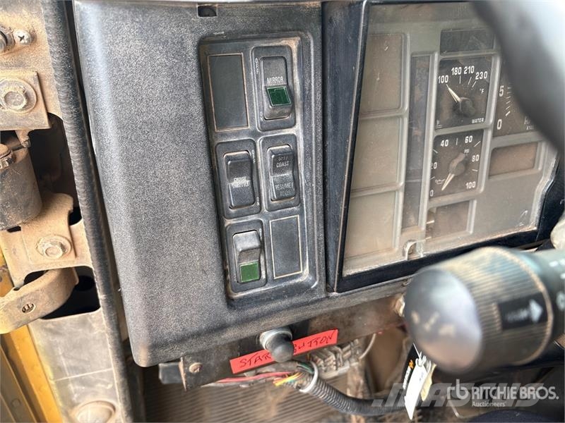 International 4000 6x4 T/A Dump Truck Autobasculanta