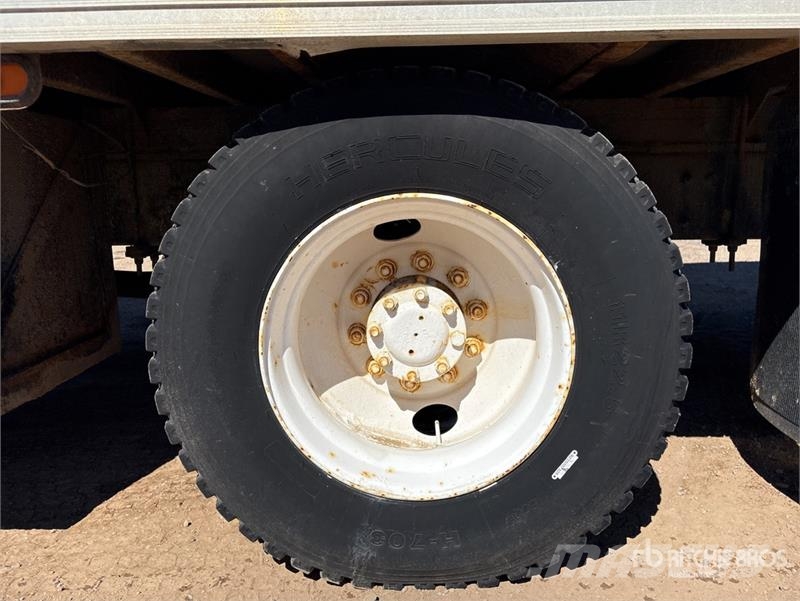 International 4300 Φορτηγά Κόφα