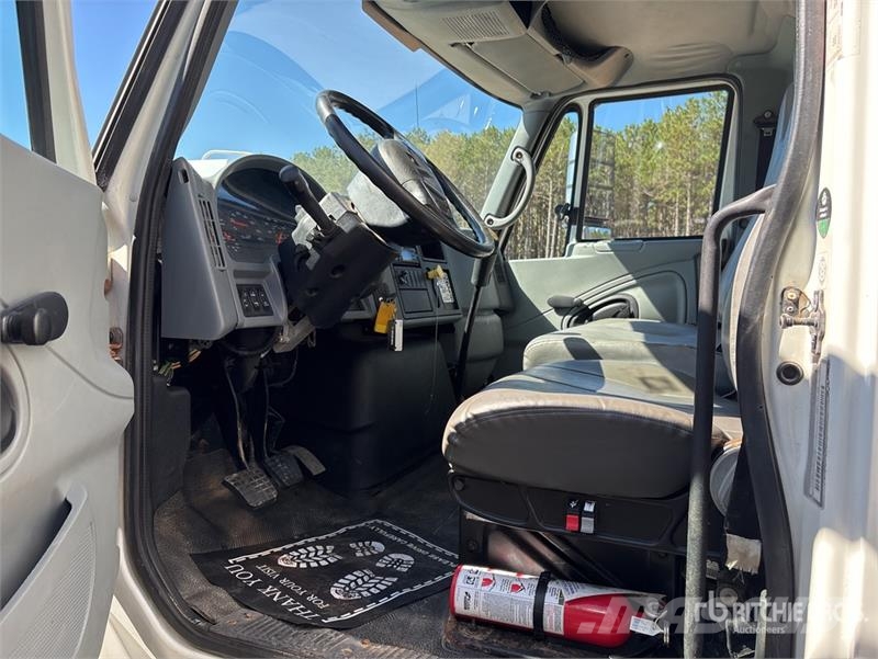 International 4300 Φορτηγά Κόφα