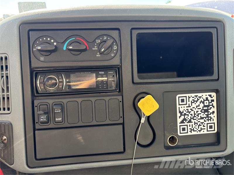 International 4300 Φορτηγά Κόφα