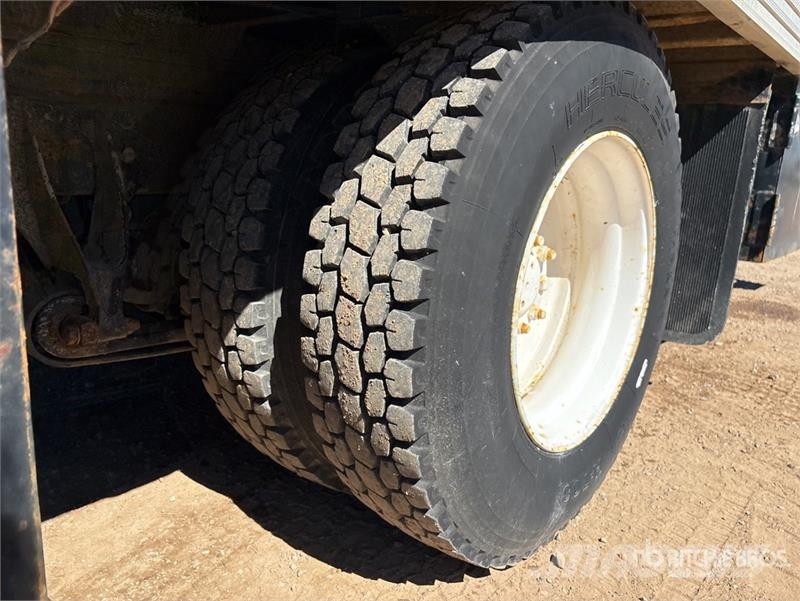 International 4300 Φορτηγά Κόφα