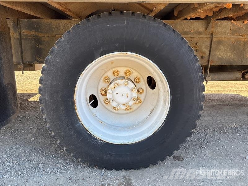 International 4300 Φορτηγά Κόφα