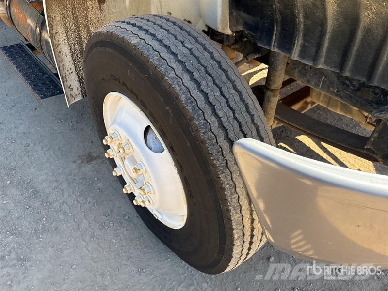 International 4300 Φορτηγά Κόφα
