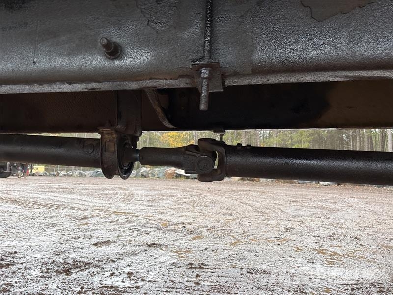 International 4300 Samochody ciężarowe ze skrzynią zamkniętą