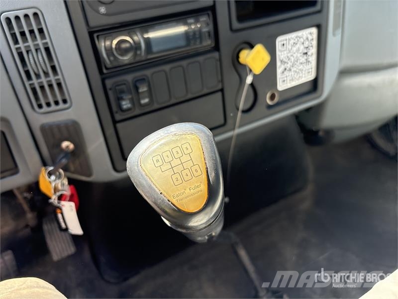 International 4300 Φορτηγά Κόφα