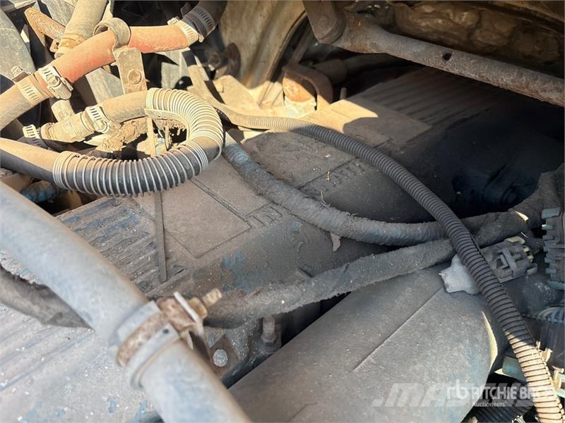 International 4300 Nostolava-autot