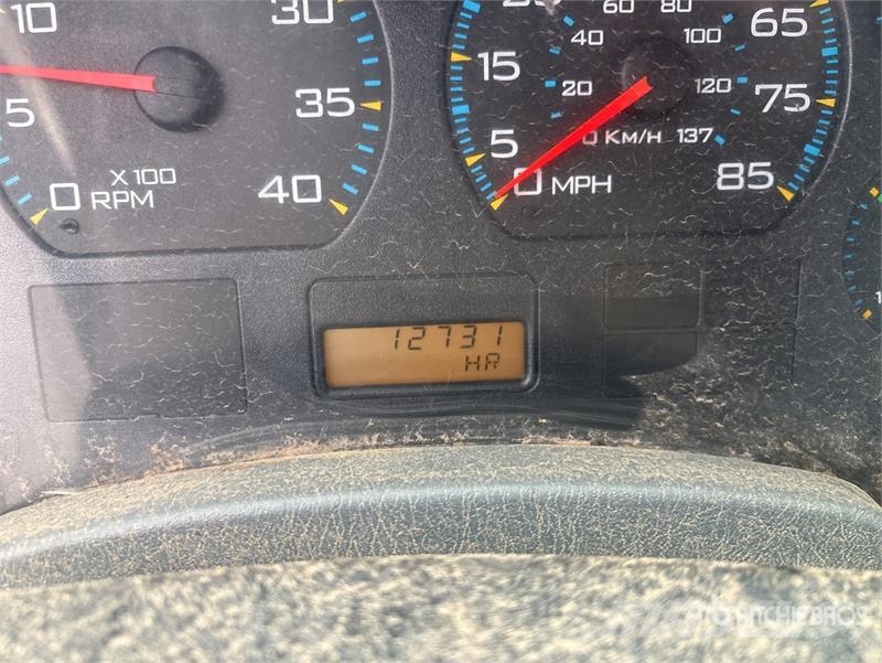 International 4300 厢式货车