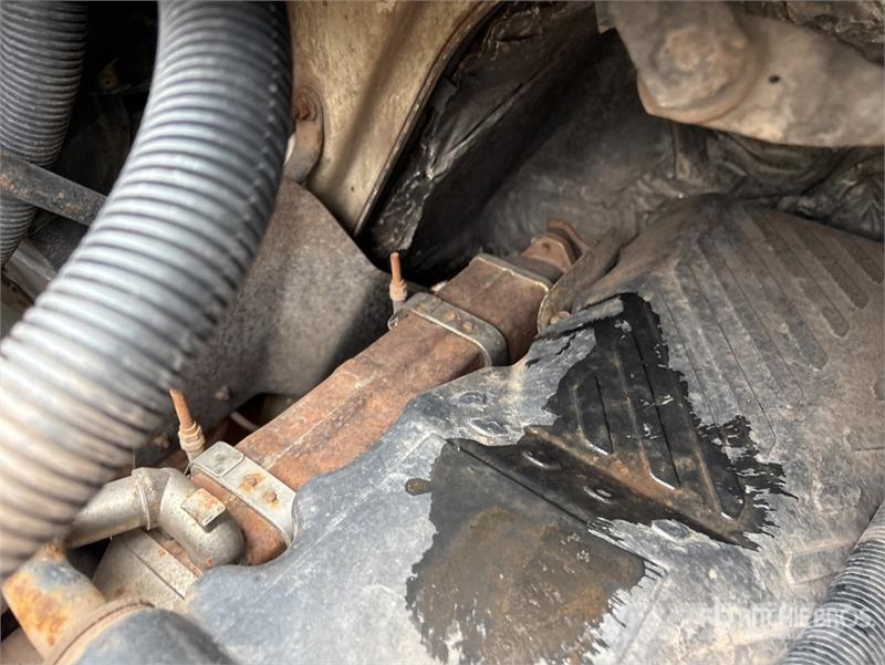 International 4400 المنصات الهوائية المثبتة على شاحنة