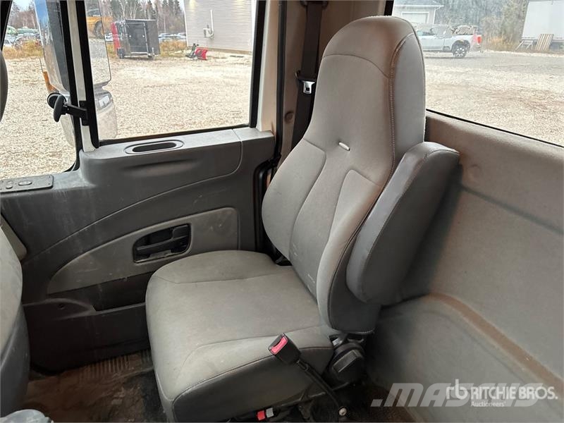 International 4400 Traktorske jedinice